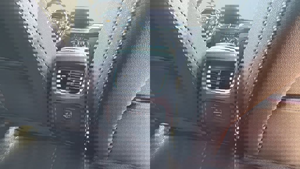 Used 2023 Chevrolet Blazer LT image 17