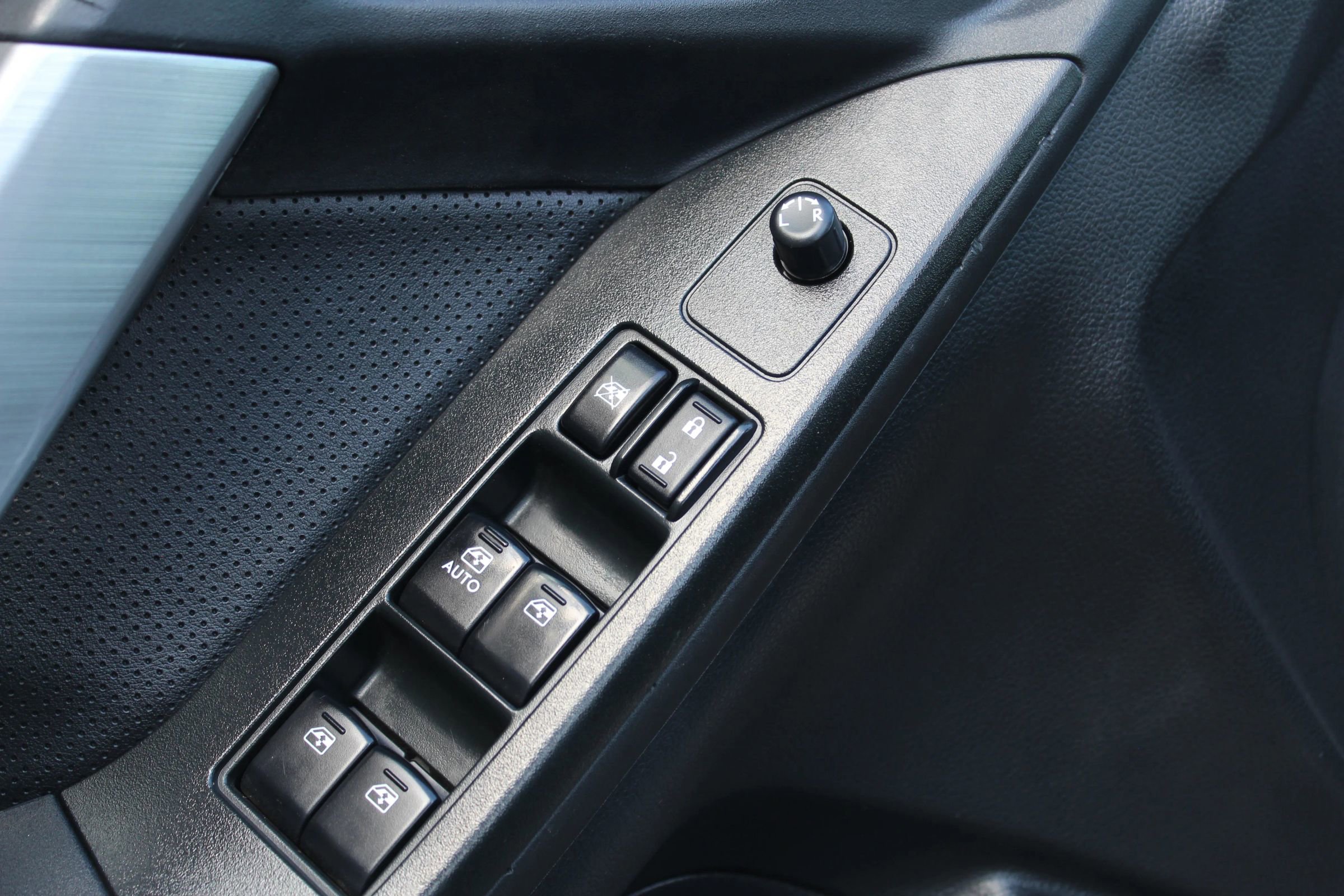 Used 2016 Subaru Forester 2.5i Limited image 21