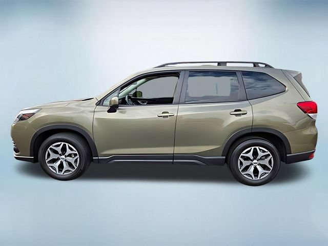 Used 2023 Subaru Forester Premium AWD/4WD image 7