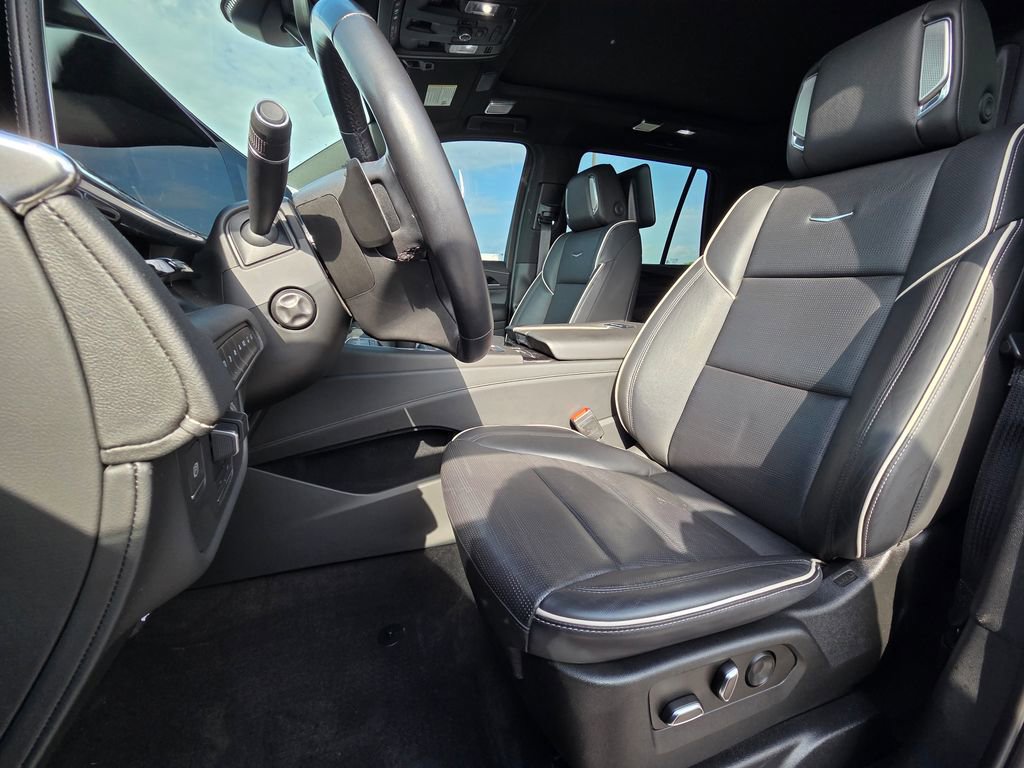 Used 2022 Cadillac Escalade Sport w/ Touring Package AWD/4WD image 24