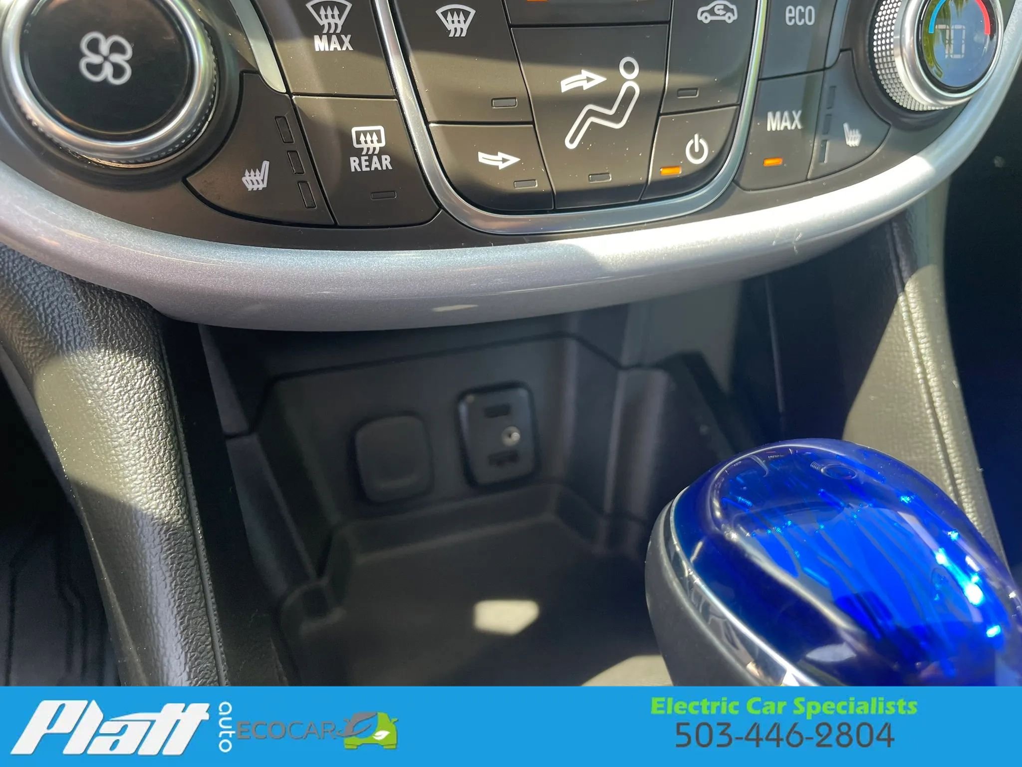 Used 2018 Chevrolet Volt LT w/ Comfort Package FWD image 27