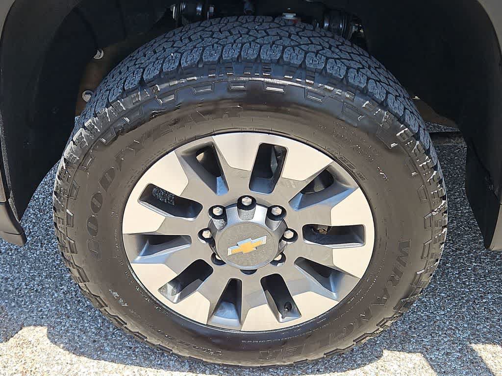 Used 2025 Chevrolet Silverado 2500 Custom w/ Custom Value Package AWD/4WD image 12
