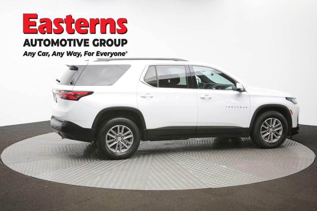 Used 2022 Chevrolet Traverse LT image 46