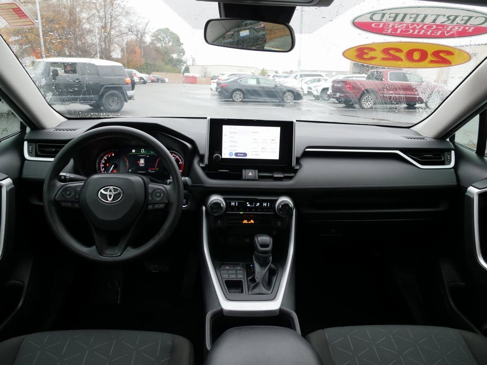 Used 2023 Toyota RAV4 XLE image 19