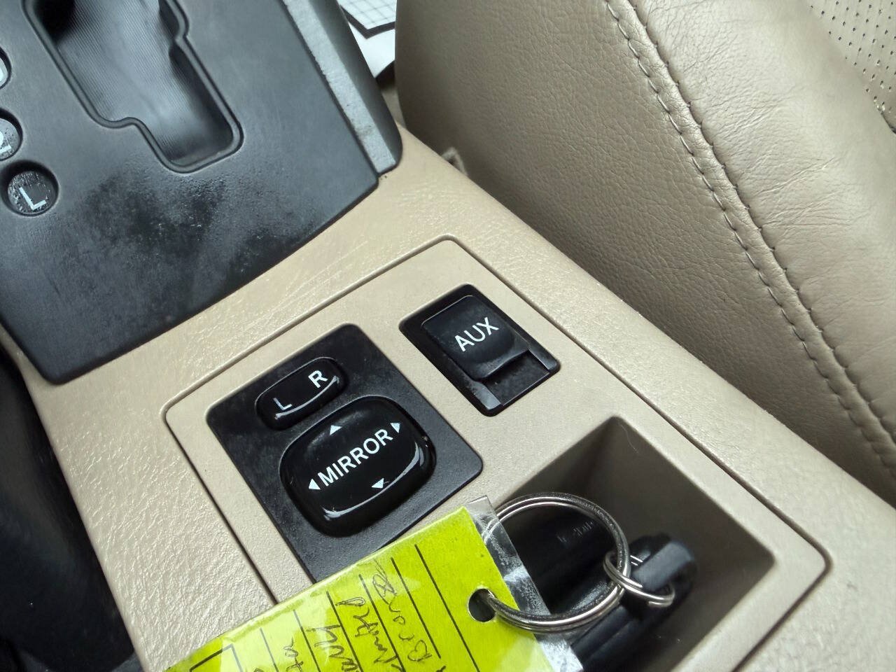 Used 2010 Toyota RAV4 Limited AWD/4WD image 23