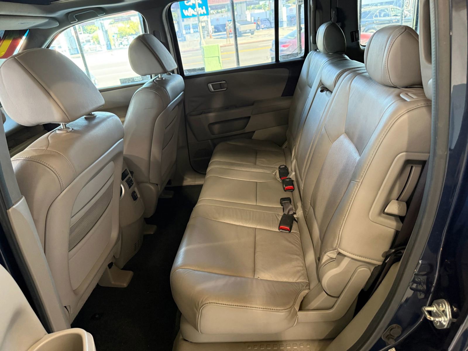 Used 2010 Honda Pilot EX-L image 10