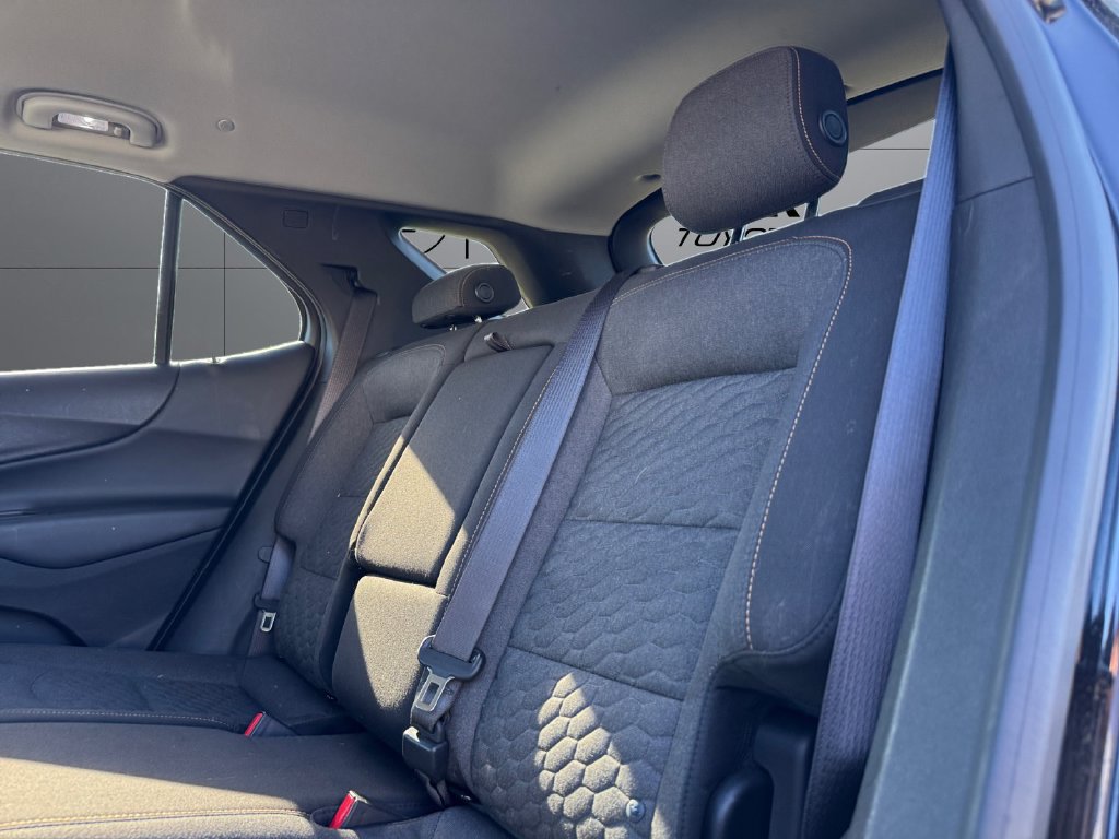 Used 2018 Chevrolet Equinox LT AWD/4WD image 18