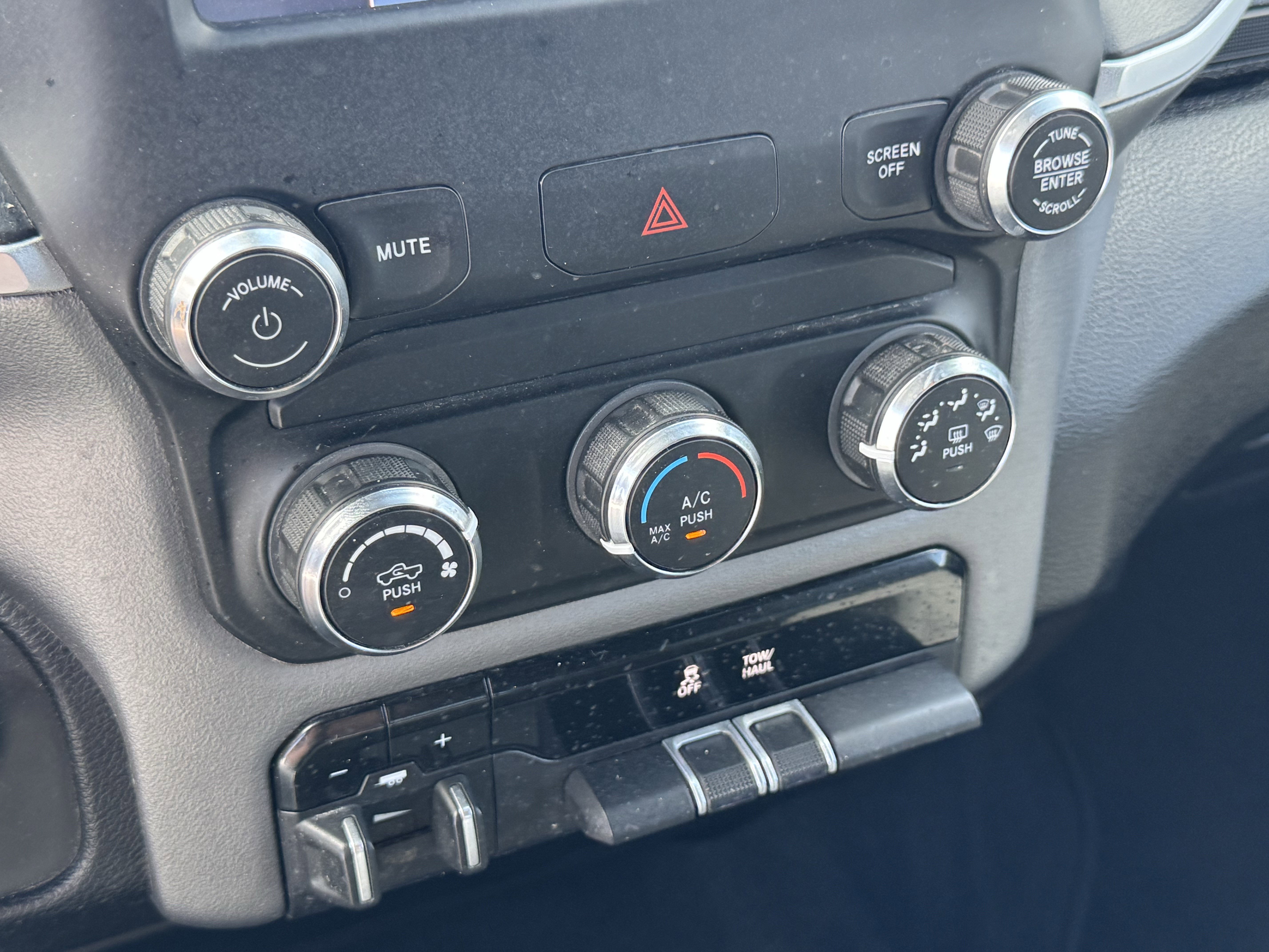 Used 2024 RAM 2500 Big Horn image 20