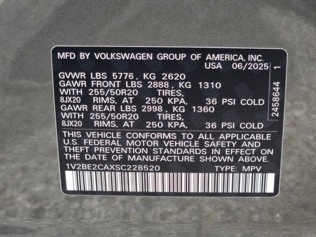 Used 2025 Volkswagen Atlas Cross Sport SEL image 34