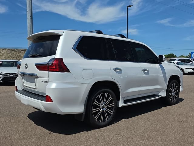 Used 2018 Lexus LX 570 4WD w/ Luxury Package image 3