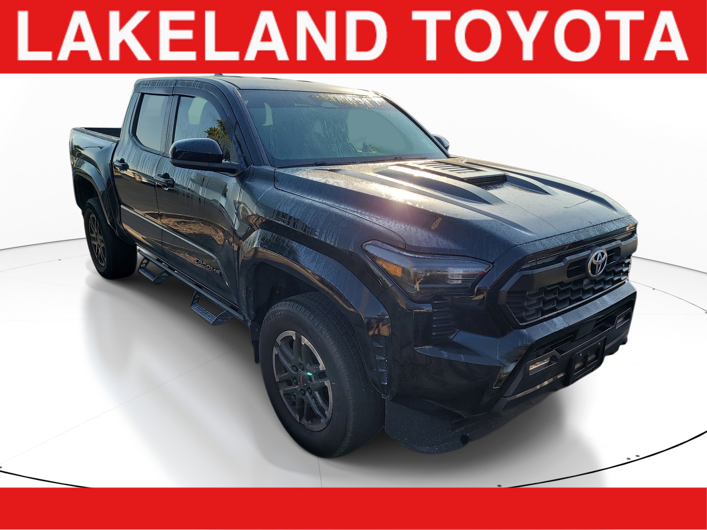 Used 2024 Toyota Tacoma TRD Sport image 1