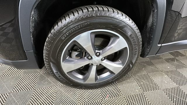 Used 2020 Jeep Cherokee Limited AWD/4WD image 10