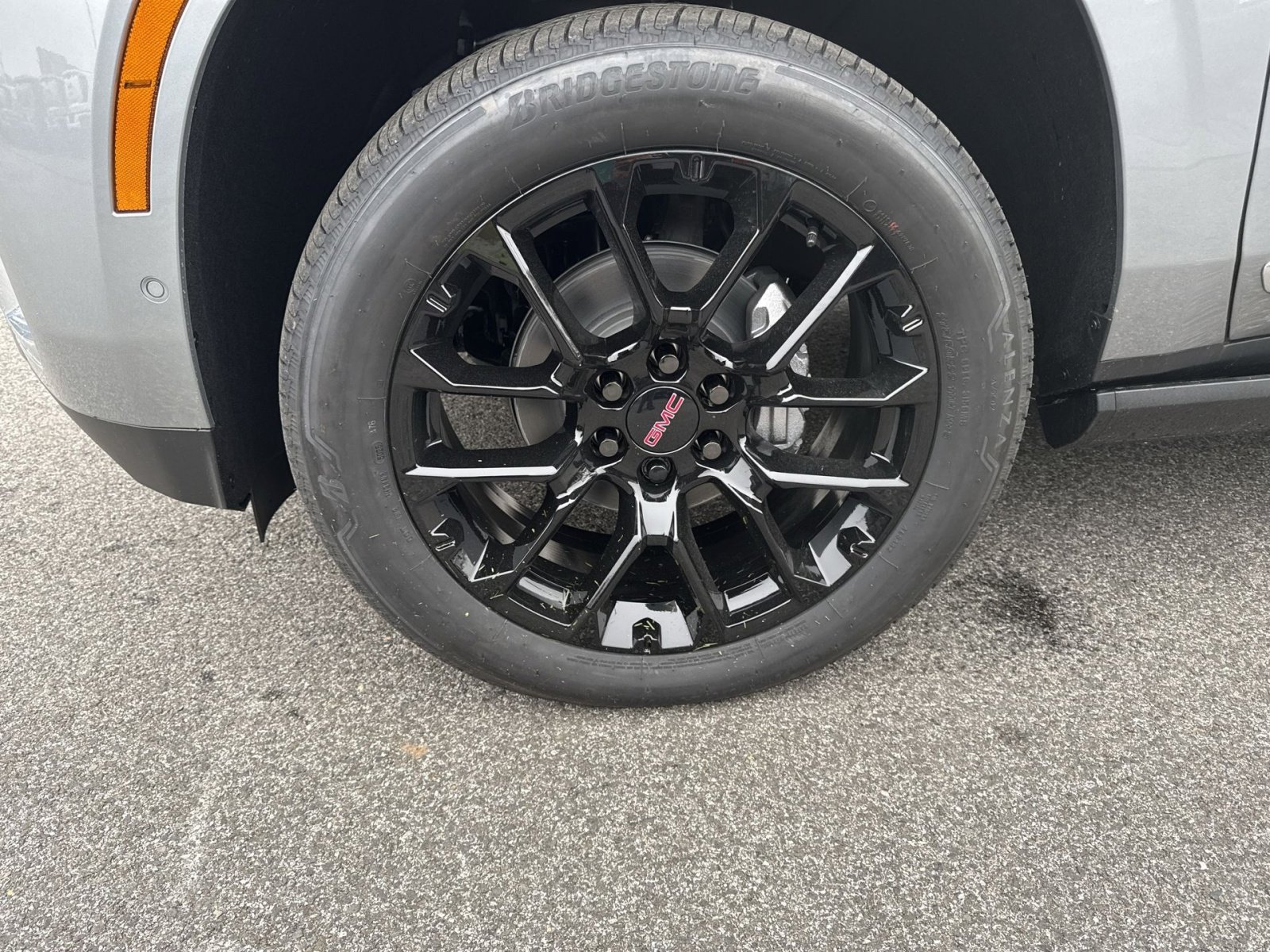 New 2026 GMC Yukon Denali w/ Sun & Power Step Package AWD/4WD image 12