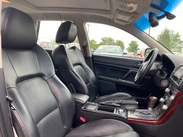 Used 2008 Subaru Outback 2.5XT AWD/4WD image 25