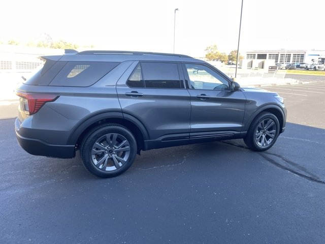New 2026 Ford Explorer Active image 14