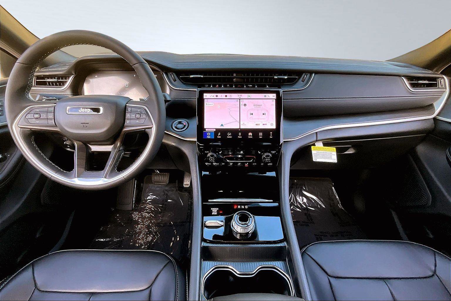 New 2025 Jeep Grand Cherokee L Limited image 6