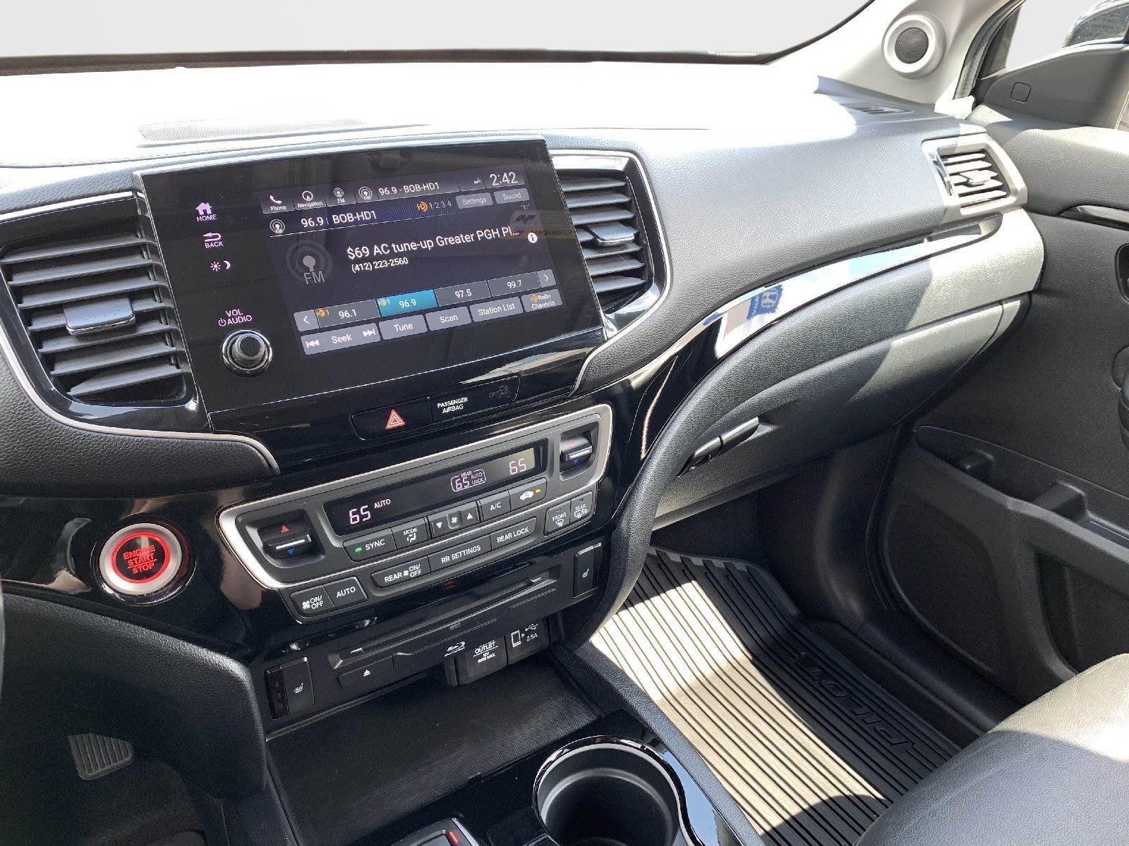 Used 2022 Honda Pilot Touring image 23