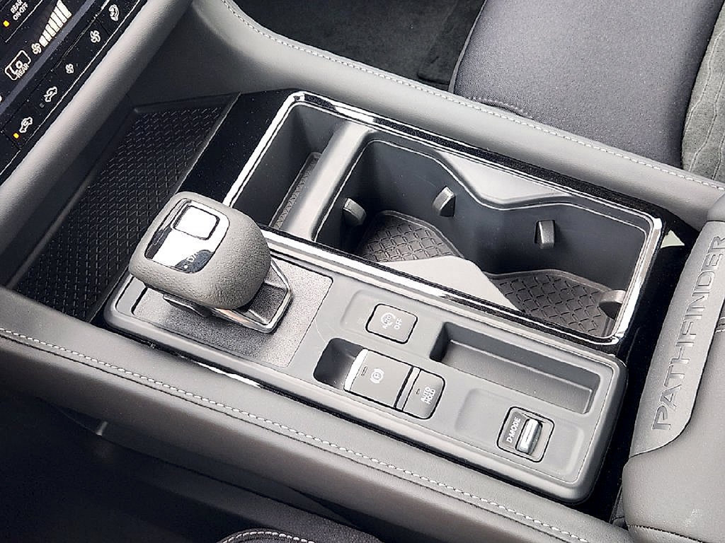 New 2026 Nissan Pathfinder SV FWD image 18
