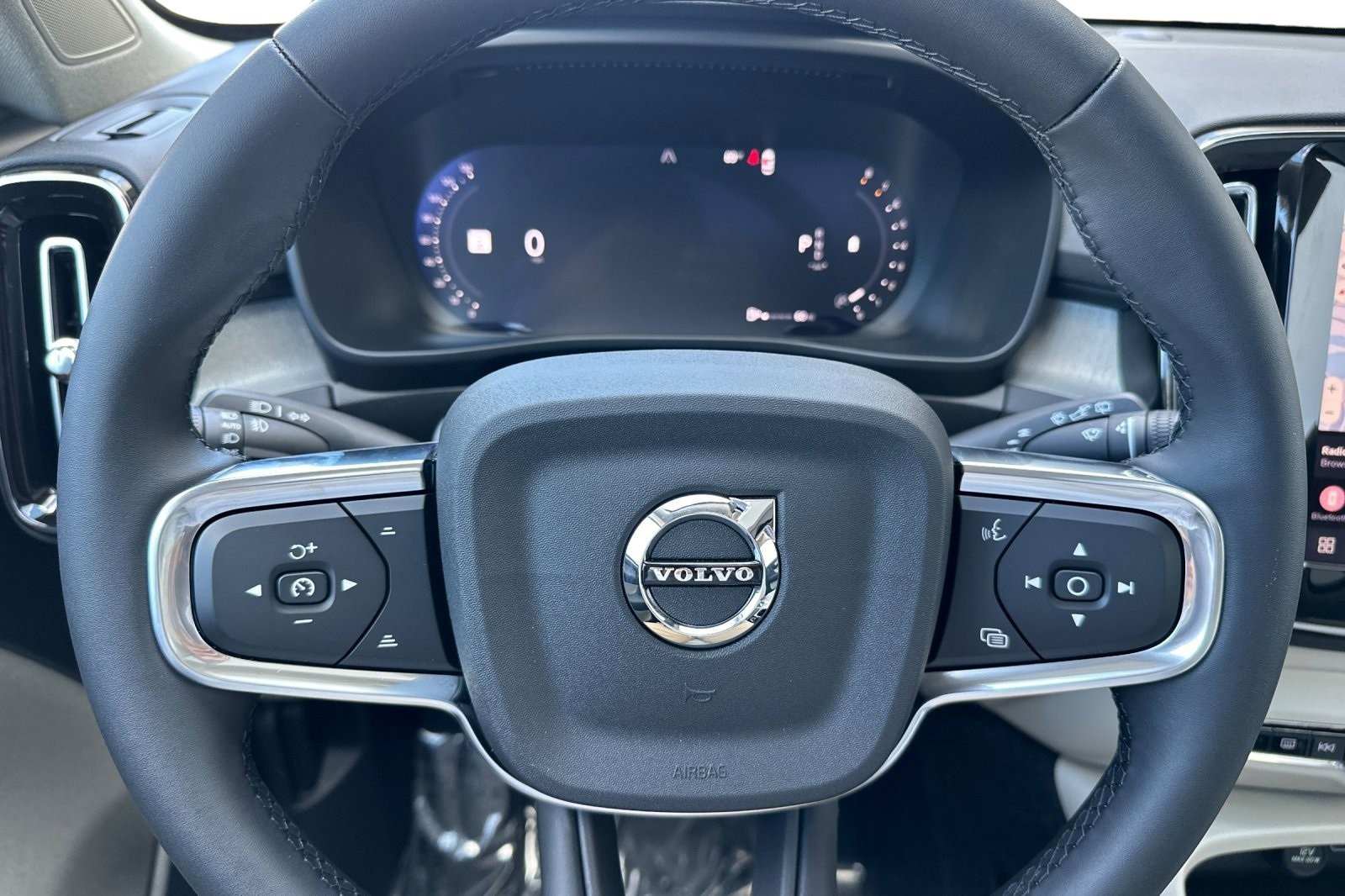 New 2026 Volvo XC40 B5 Plus w/ Protection Package Premier image 26