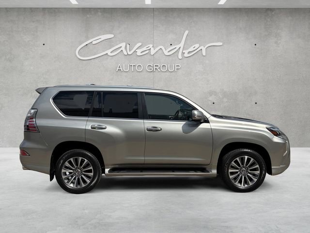 Used 2023 Lexus GX 460 Luxury w/ Accessory Package image 17