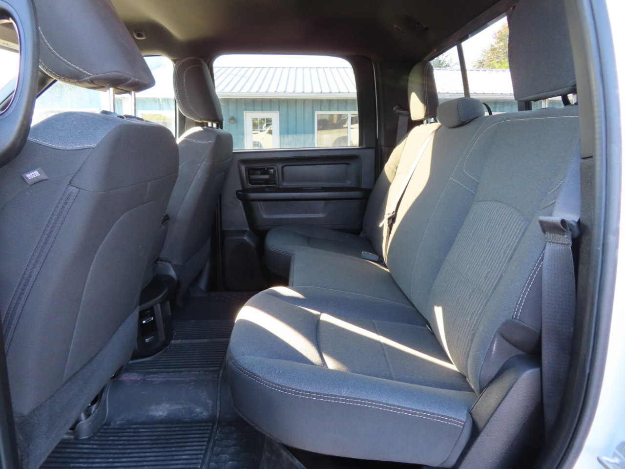 Used 2024 RAM 2500 Tradesman w/ Chrome Appearance Group image 31
