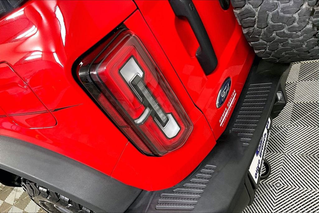 Used 2023 Ford Bronco Badlands image 28