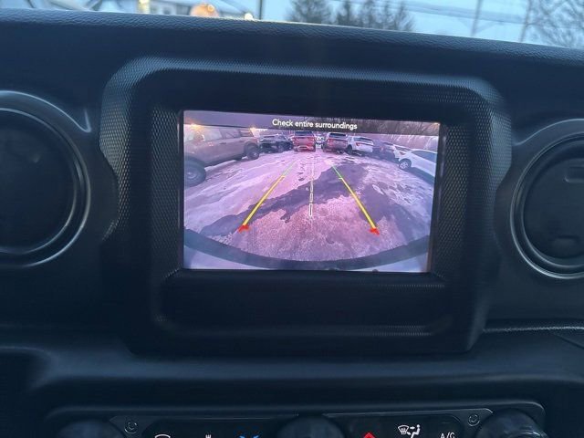 Used 2022 Jeep Wrangler Unlimited Sport image 24