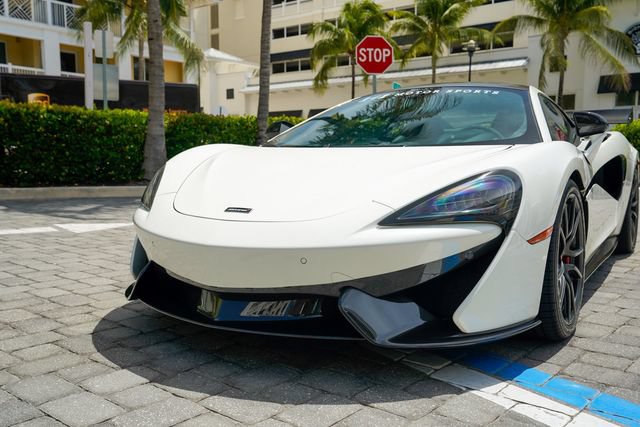 Used 2017 McLaren 570S Coupe RWD image 42