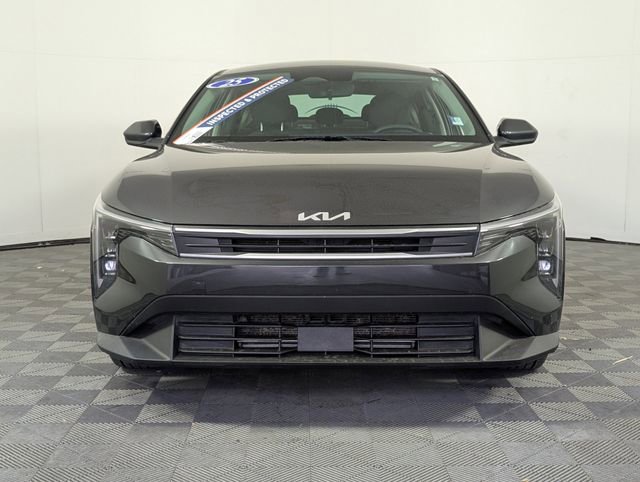 Used 2025 Kia K4 LXS image 11