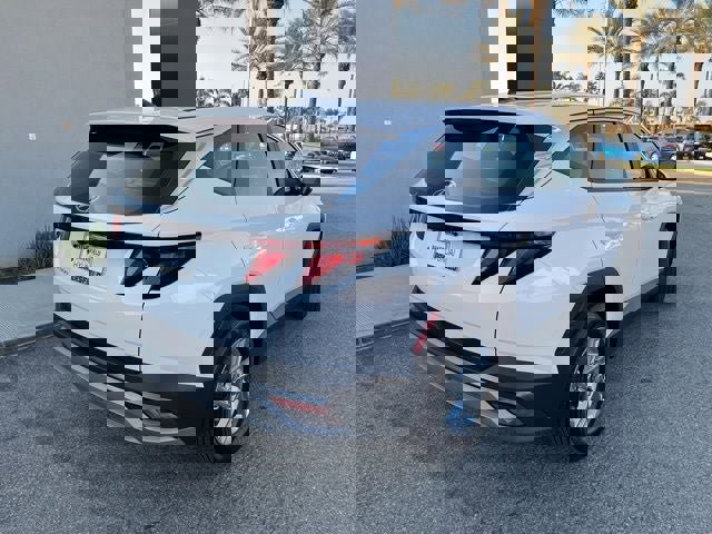 New 2026 Hyundai Tucson SE image 4