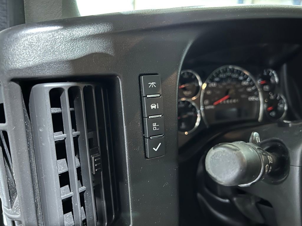 Used 2021 Chevrolet Express 3500 LS w/ Chrome Appearance Package RWD image 18