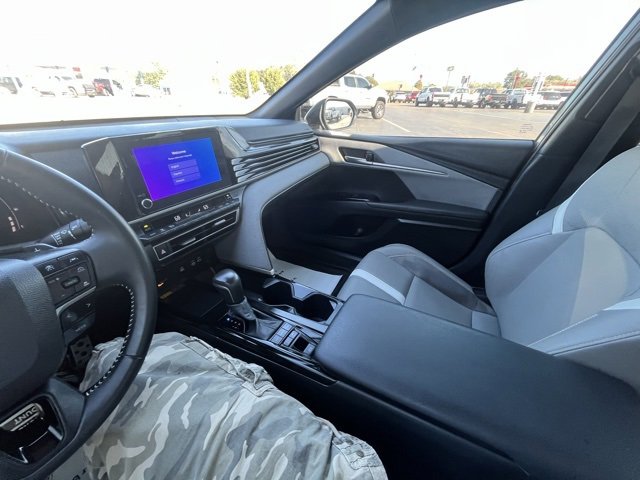 Used 2025 Toyota Camry XSE image 13