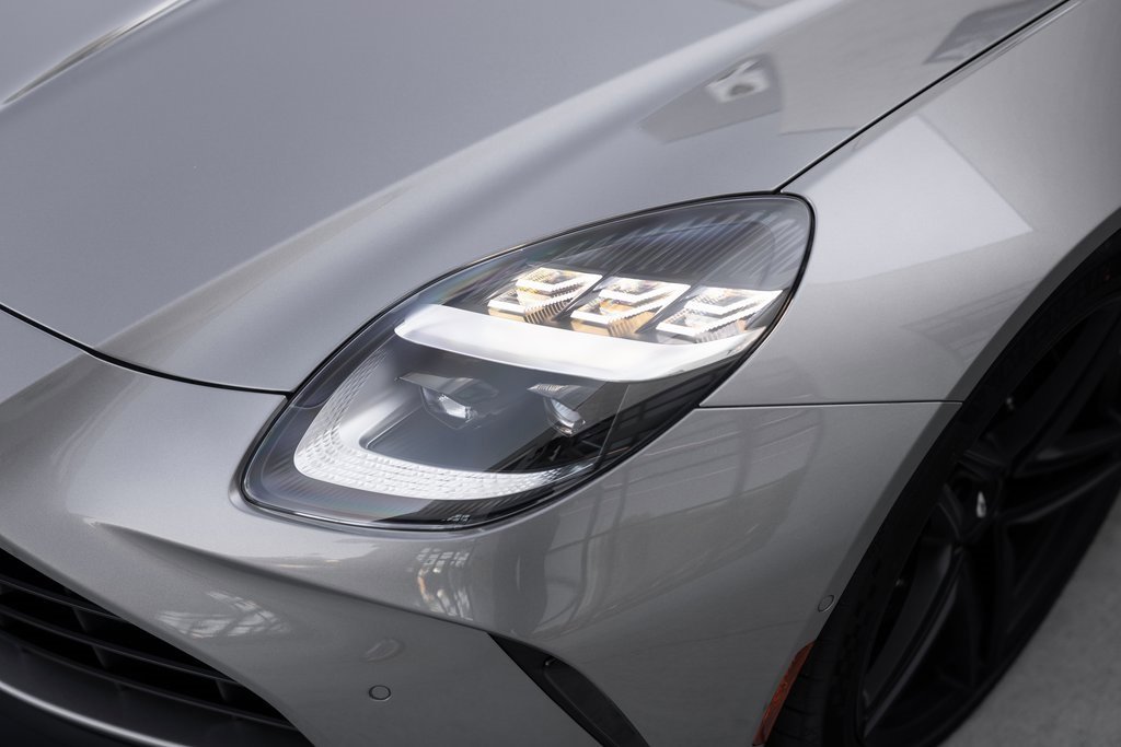 New 2026 Aston Martin V8 Vantage Volante image 11