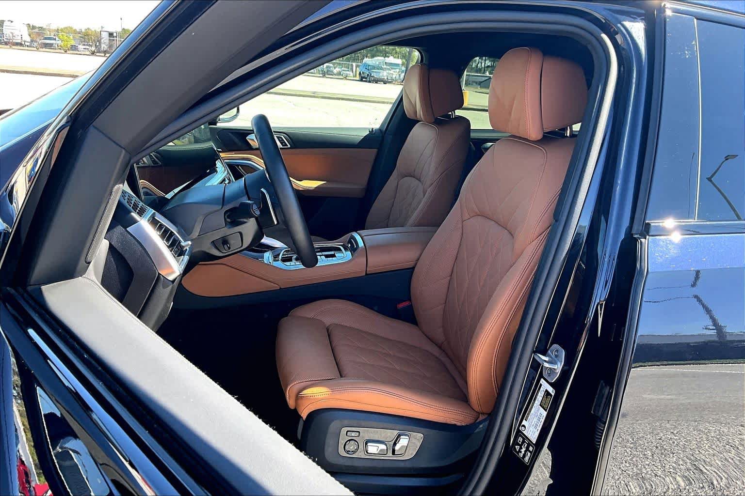 Used 2026 BMW X6 xDrive40i AWD/4WD image 8