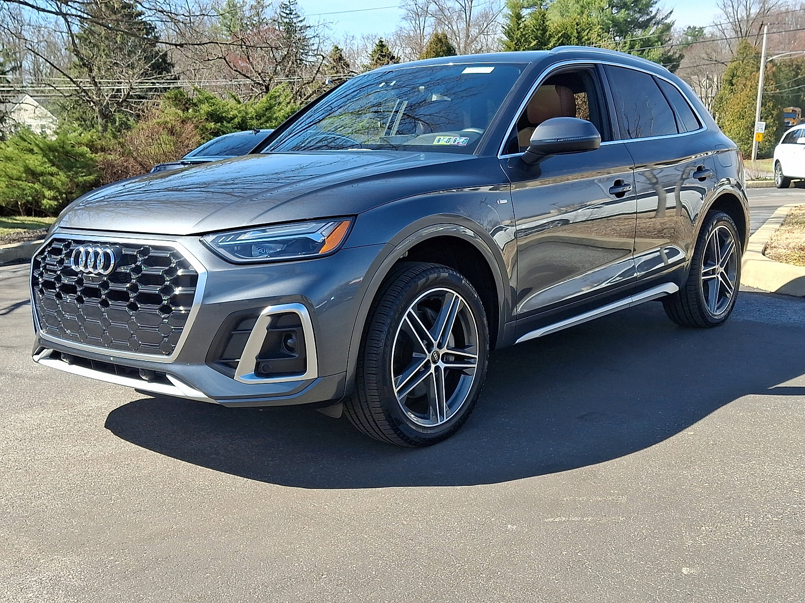 Used 2024 Audi Q5 e Premium Plus image 3