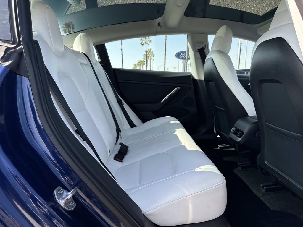 Used 2022 Tesla Model 3 Long Range image 26