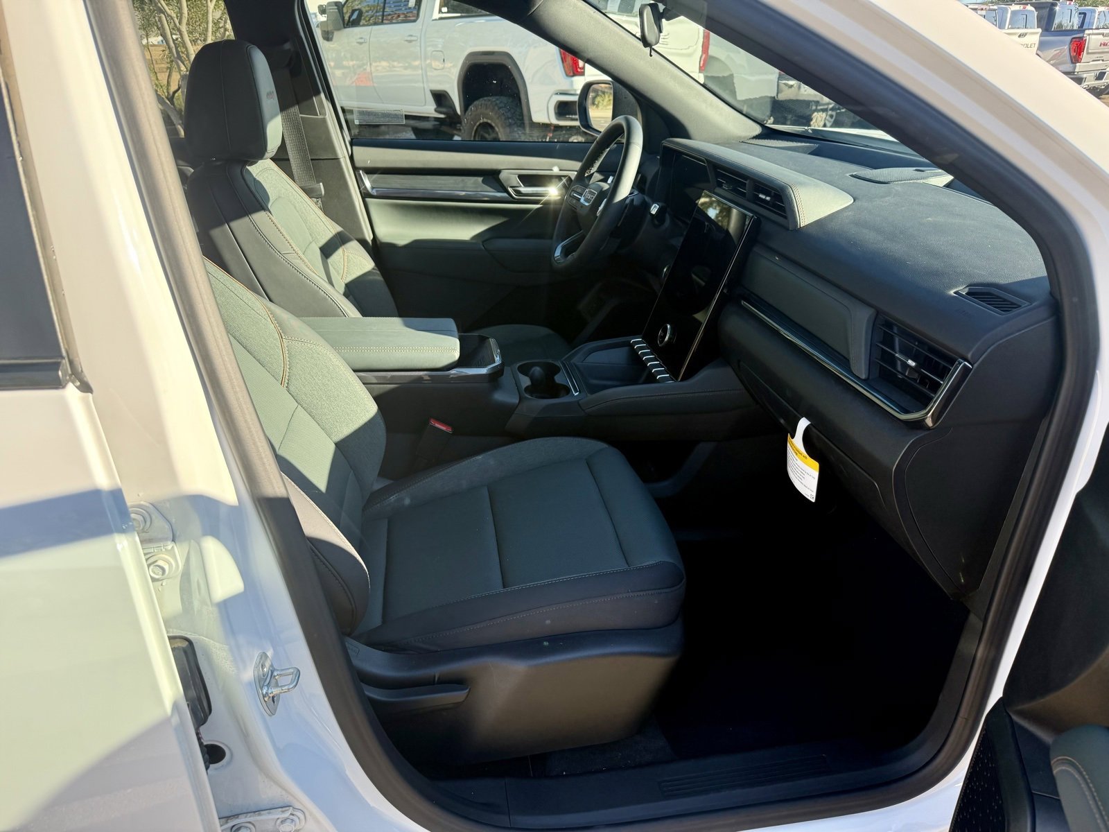 Used 2026 GMC Terrain AT4 image 13