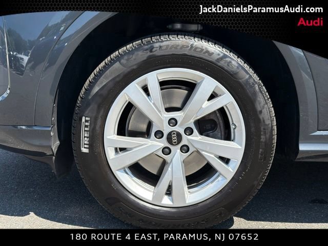 Used 2025 Audi Q5 Premium w/ Convenience Package AWD/4WD image 23