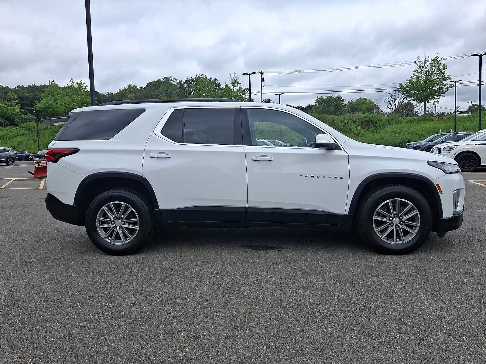 Used 2023 Chevrolet Traverse LT AWD/4WD image 7