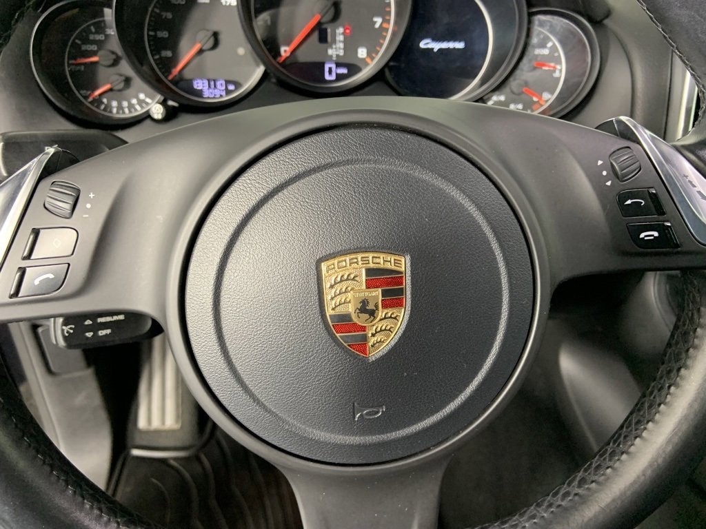 Used 2014 Porsche Cayenne w/ Basic Package image 32