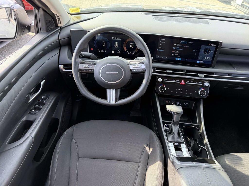 Certified 2025 Hyundai Tucson SEL image 13