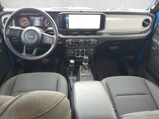 Certified 2025 Jeep Gladiator Sport image 19