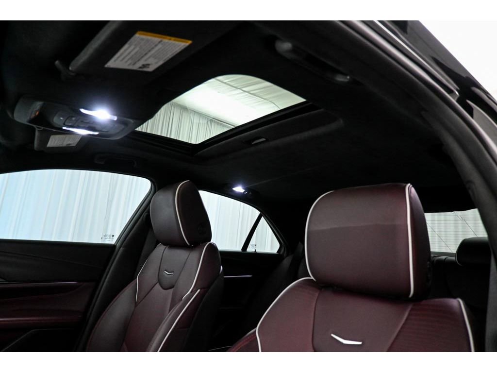 Used 2023 Cadillac CT4 V w/ Navigation Package image 33