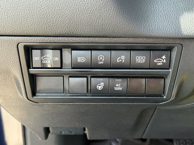 Used 2024 Toyota Tundra Limited AWD/4WD image 28