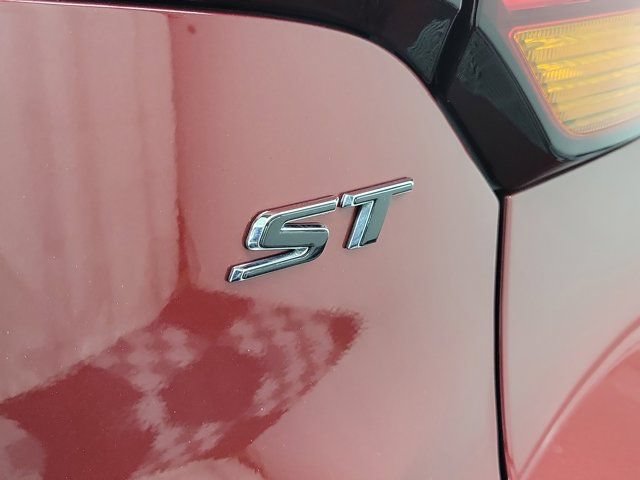 Used 2023 Buick Encore GX Select w/ Sport Touring Package FWD image 8