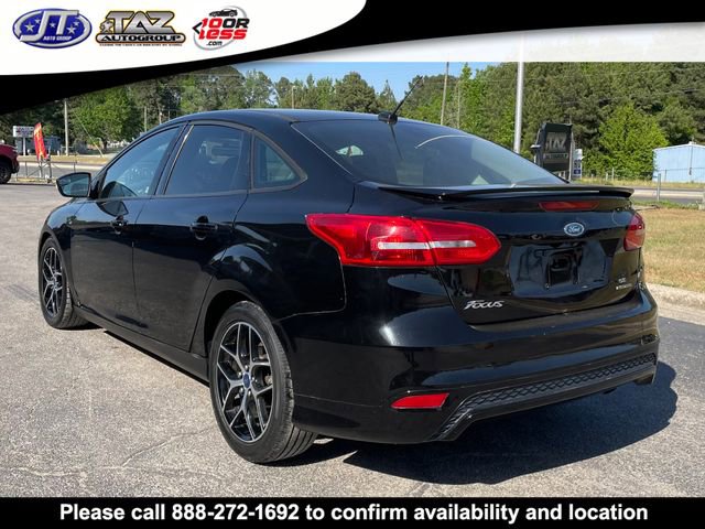 Used 2016 Ford Focus SE w/ SE Sport Package FWD image 7
