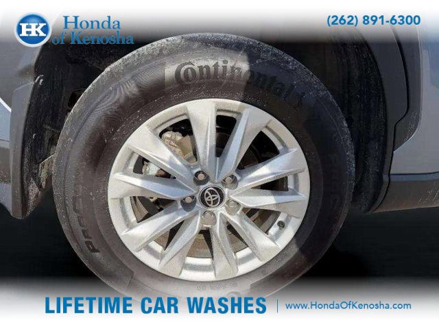 Used 2023 Toyota Corolla Cross LE image 24