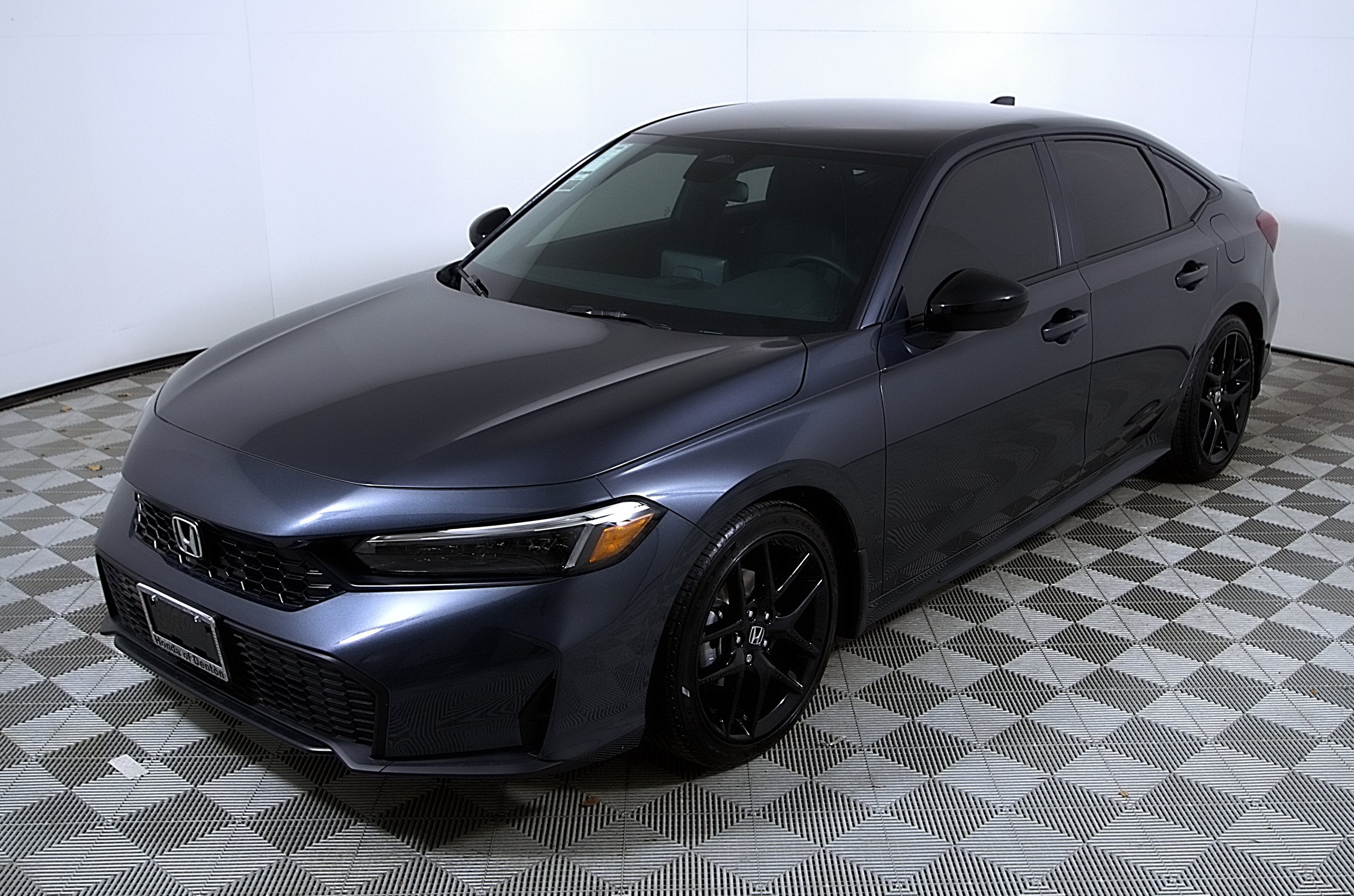 Used 2025 Honda Civic Sport image 3