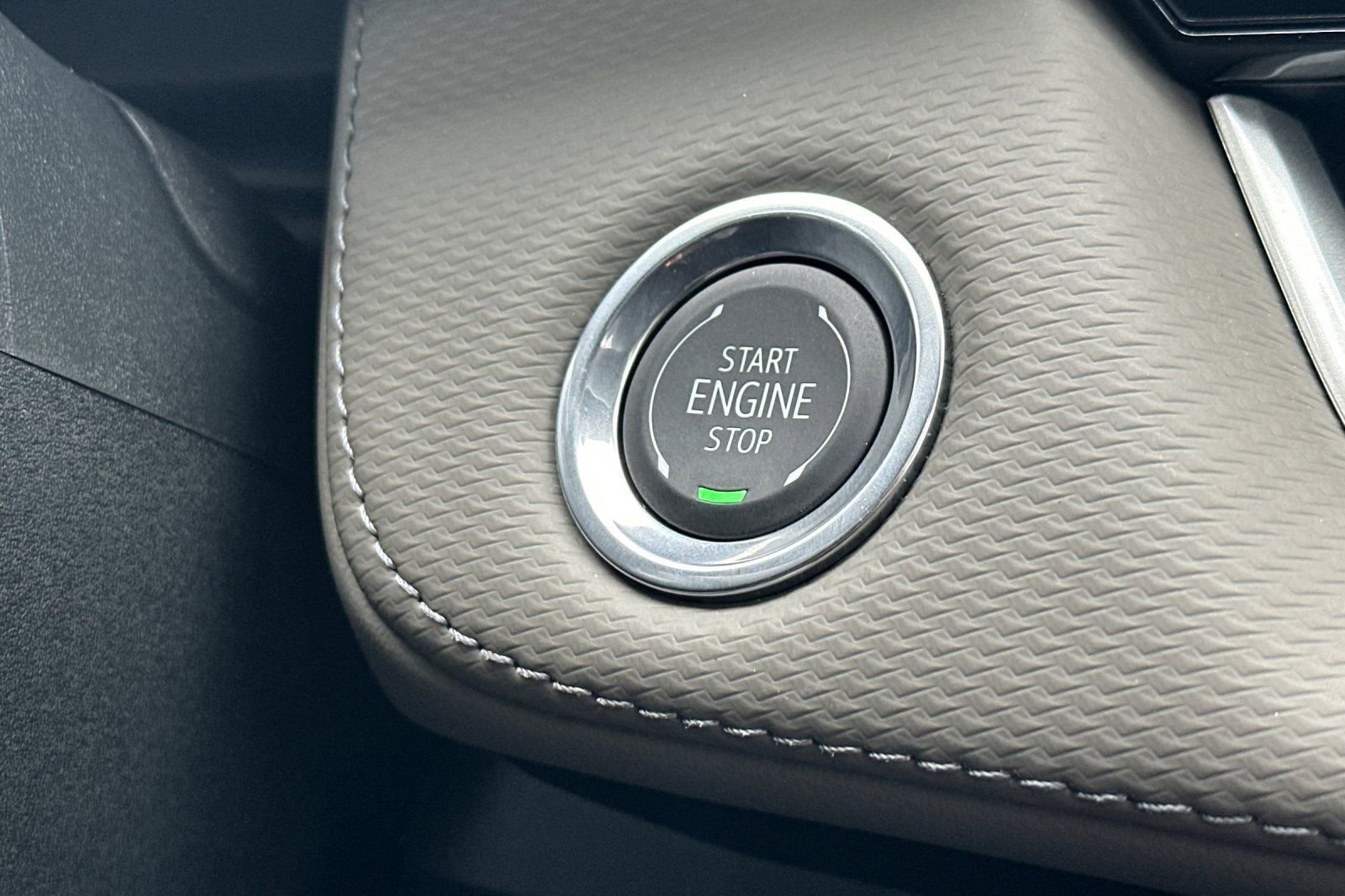 New 2026 Chevrolet Equinox LT w/ Convenience Package II image 26