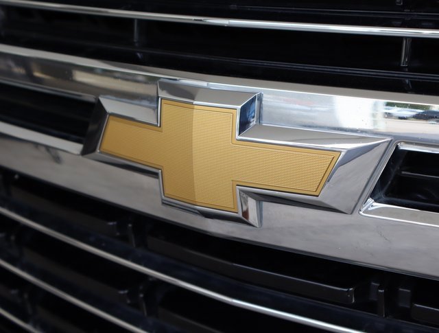 Used 2021 Chevrolet Suburban LT image 48